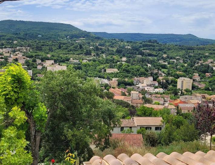 Maison d’hôte pour 2 personnes, avec Terrasse ainsi que Jardin et Vue à Apt