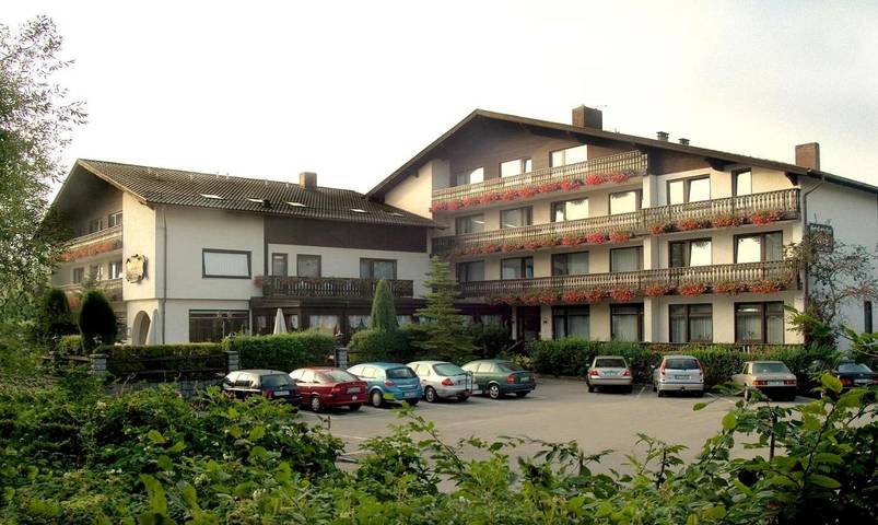 Hotel für 5 Personen, mit Balkon und Terrasse sowie Garten und Sauna in Roding