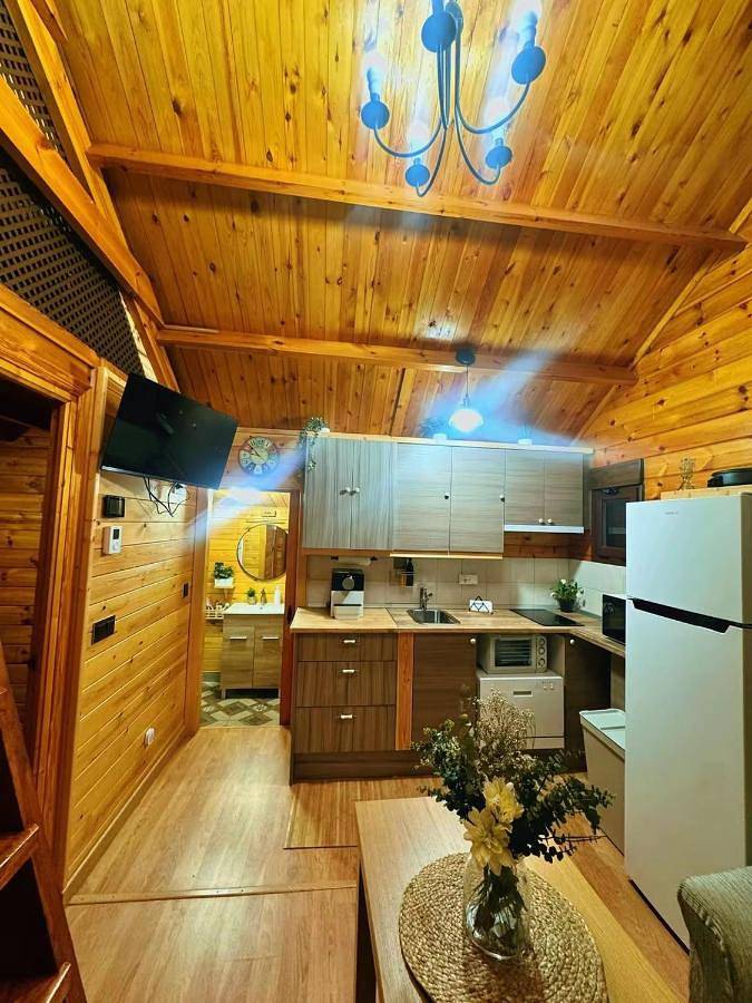 Camping für 6 Personen, mit Terrasse und Garten sowie Pool und Seeblick in Kastilien-La Mancha - 3