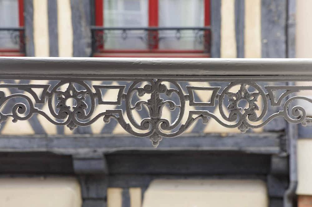 Apartamento entero, Beautiful apartment in a townhouse with a garden, fully renovated in 2021. in Sainte-Famille-en-Auge, Region de Lisieux