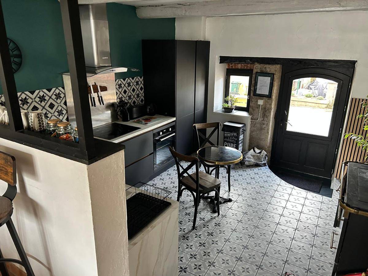 Two-Bedroom House in Seyssel, Région de Saint-Julien-en-Genevois