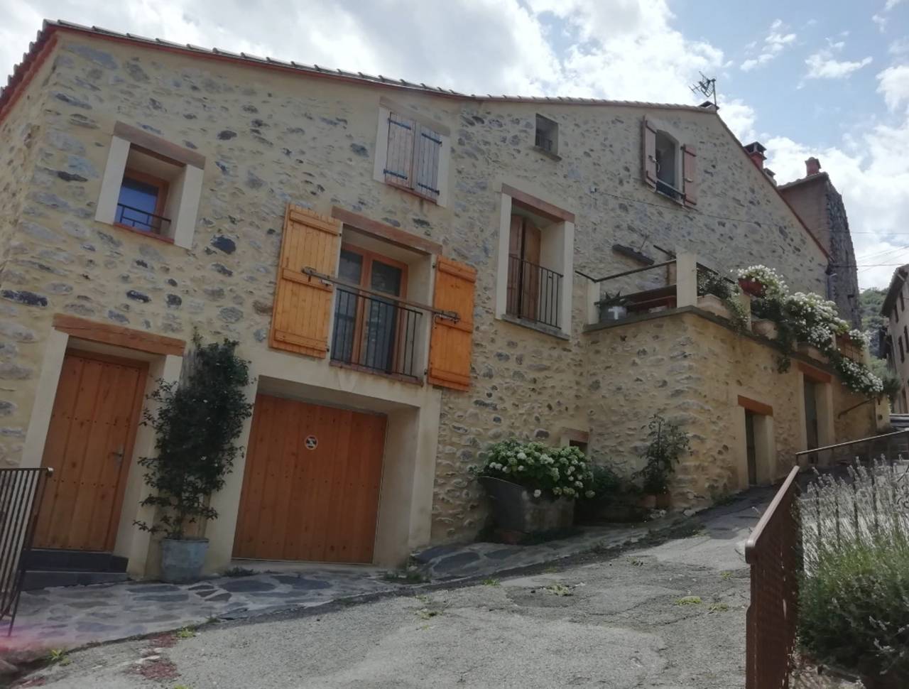 Casa de vacaciones 'Chez Laetitia' con terraza privada y Wi-Fi in Campôme, Parque Natural Regional de los Pirineos Catalanes