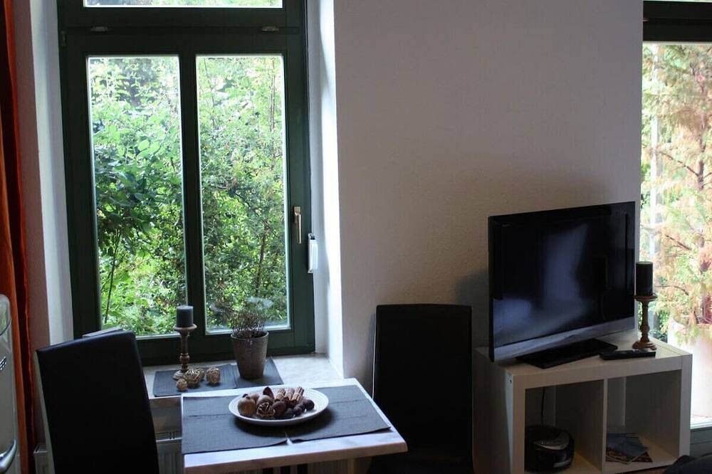 Apartamento entero, Apartment-Ensuite with Shower-Terrace near Bayerischer in Leipzig Mitte, Leipzig