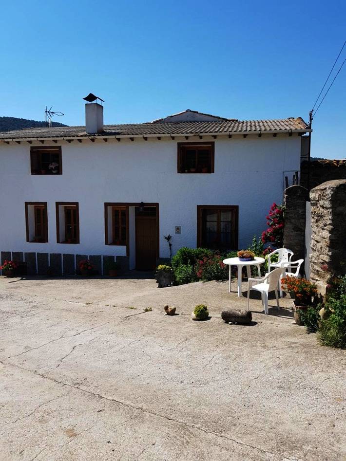 Casa rural para 2 personas, con Balcón y Terraza además de Jardín y Vistas en Provincia de Huesca