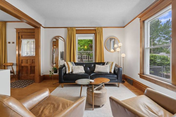 Vacation rental for 6 people, with terrace in Minneapolis