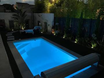 Location de vacances pour 4 personnes, avec vue ainsi que piscine et jardin à Toulouges