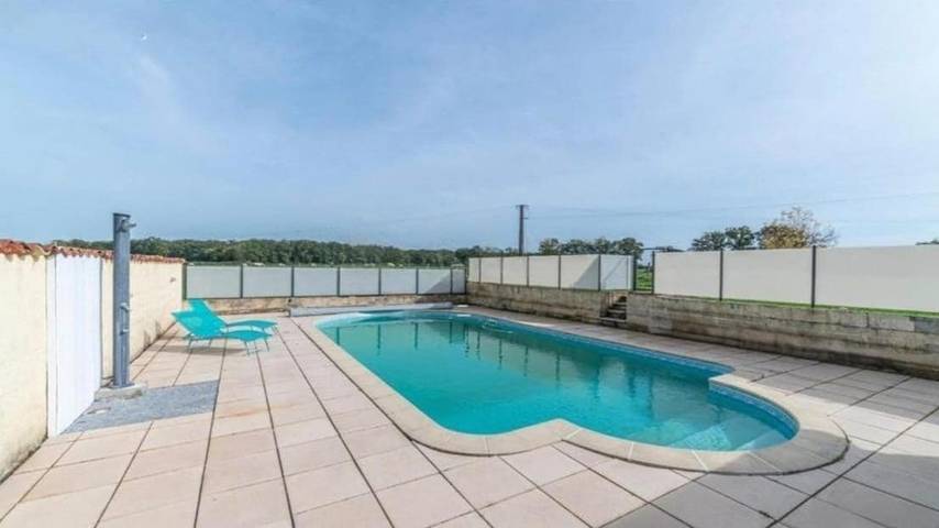 Maison de vacances pour 6 personnes, avec vue ainsi que jardin et piscine, animaux acceptés