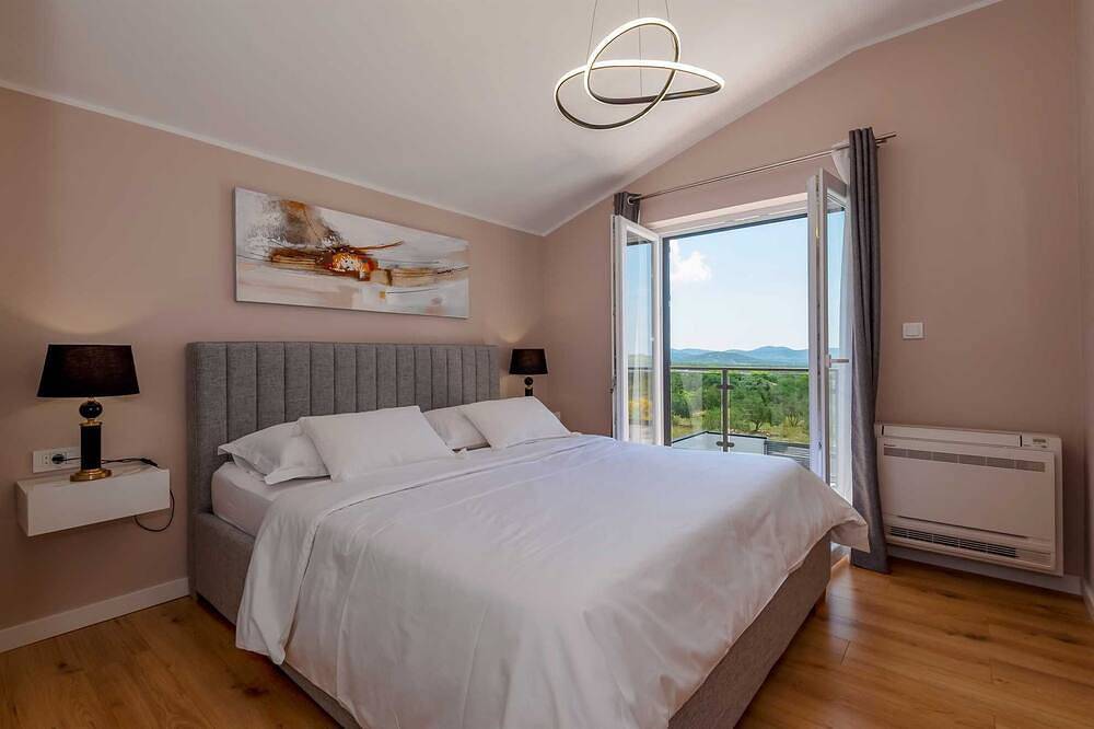 Ganze Wohnung, Villa Luna luxury apartment in Skradin, Šibenik-Knin