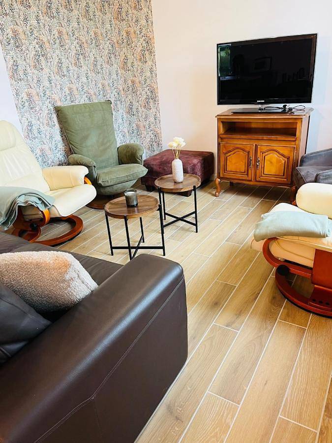 Location de vacances pour 11 personnes, avec jardin, animaux acceptés à Lantic