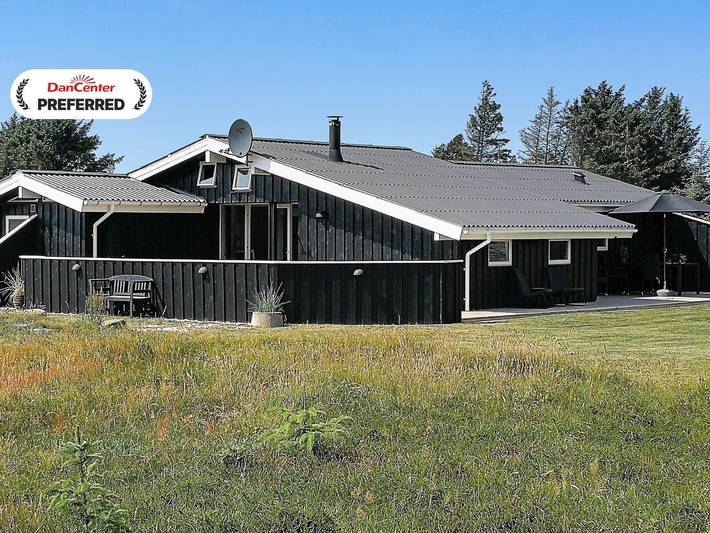 Ferienhaus für 9 Personen, mit Whirlpool und Sauna sowie Terrasse, mit Haustier in Grønhøj