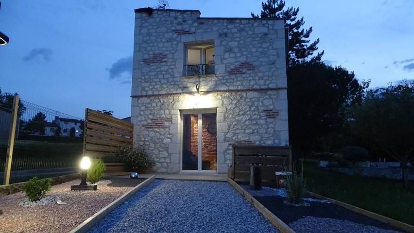 Location de vacances pour 2 personnes, avec terrasse et vue à Moncaut - 2