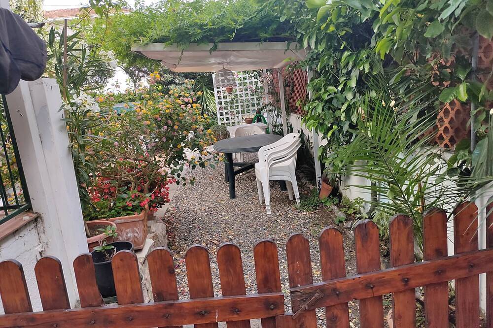Appartamento intero, Appartamento a Castiglioncello con giardino in Castiglioncello, Costa degli Etruschi