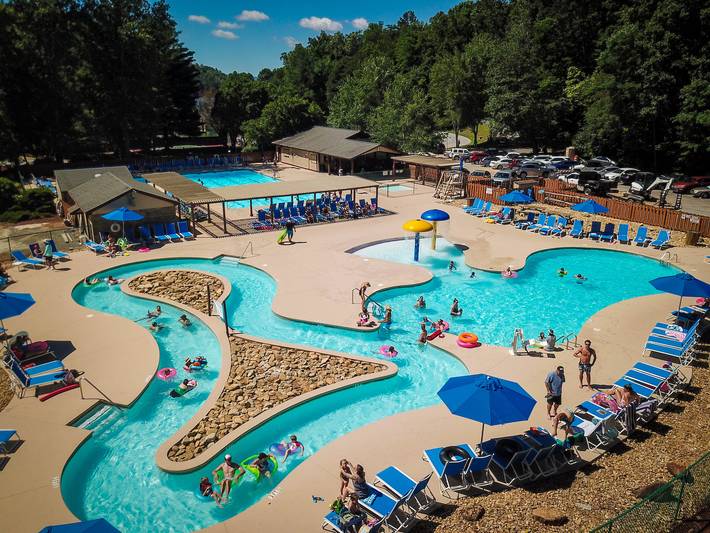 Entire apartment, Fairways Of The Mountains in Bills Creek, Rutherford County