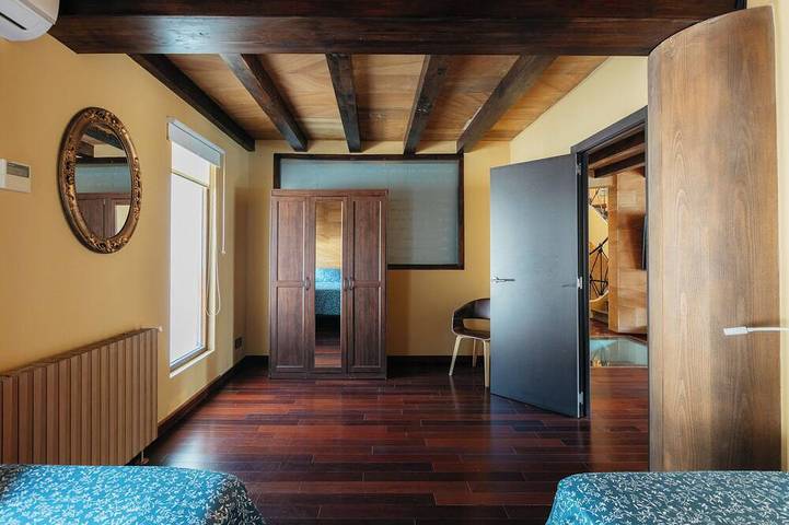 Location de vacances pour 32 personnes, avec balcon et piscine ainsi que sauna et jacuzzi, animaux acceptés à Paterna - 2