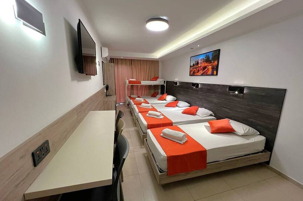 Geheel appartement, Green 8: Studio Apartment in St. Julian's in San Giljan, Malta