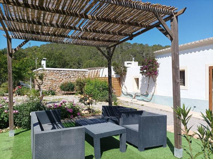 Casa de vacaciones para 4 personas, con vistas además de jardín y piscina, Se admiten mascotas en Ibiza - 4