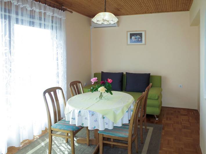Ferienwohnung für 4 Personen, mit Balkon und Terrasse sowie Garten in Petrcane - 3