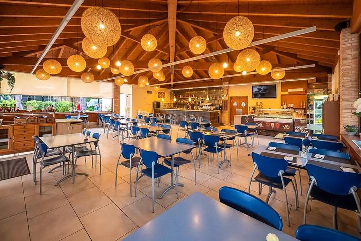 Camping pour 4 personnes, avec piscine et terrasse à Blanes - 2