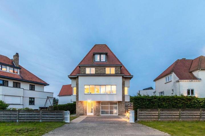 Villa pour 12 personnes, avec Terrasse ainsi que Jardin et Sauna à Nieuwpoort