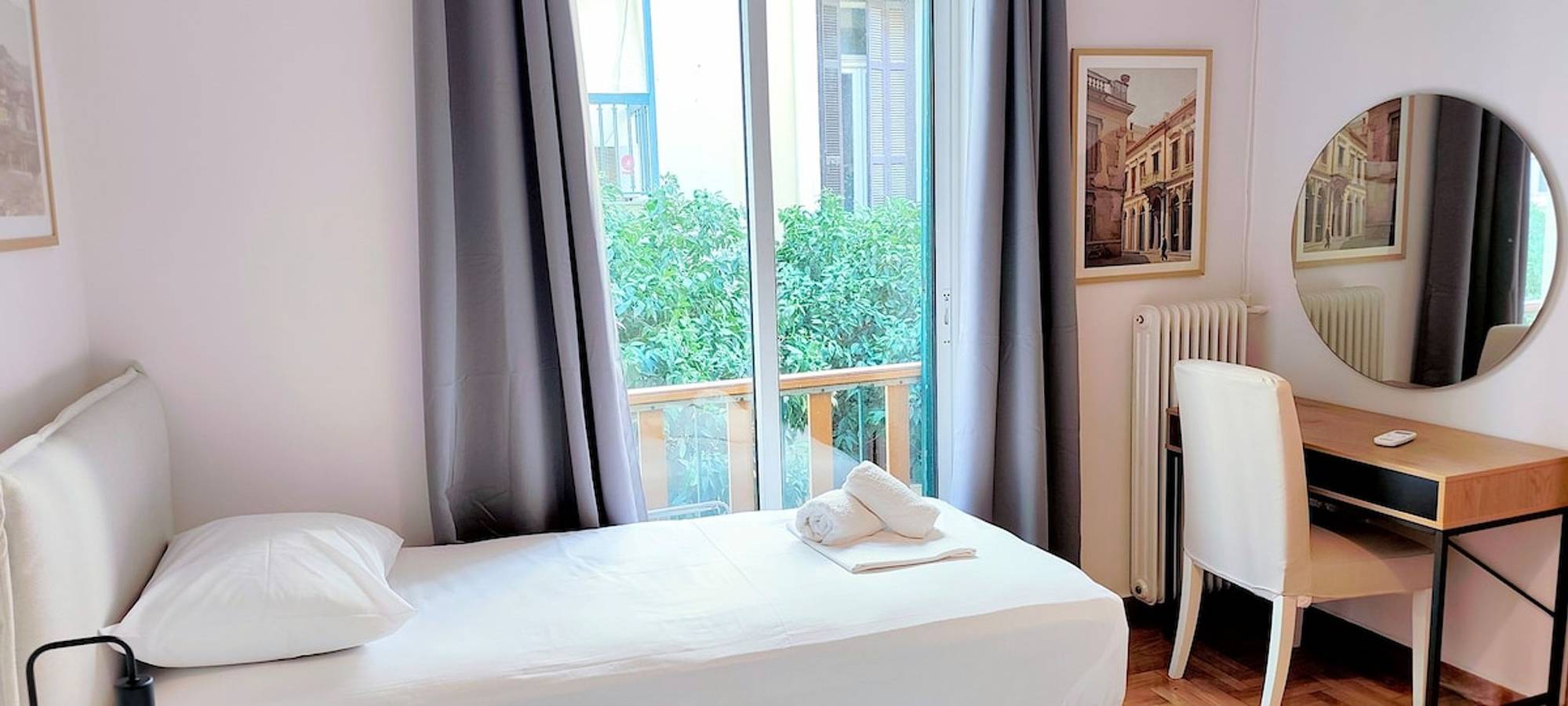 Entire apartment, Central apartment in Plaka in Central Section of Athens, Athens