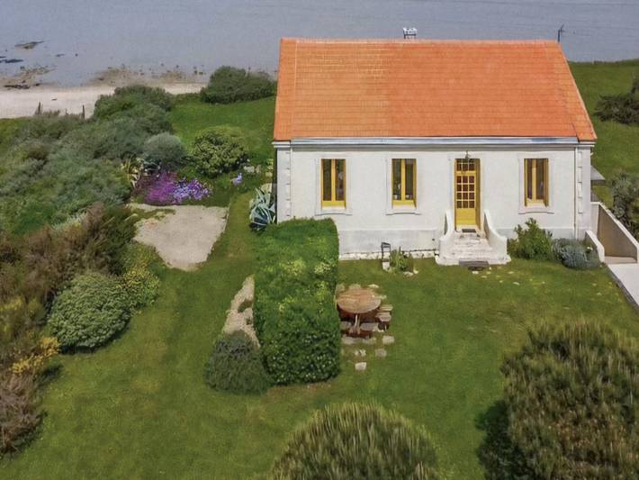 Location de vacances pour 8 personnes, avec Terrasse et Jardin dans Île Madame