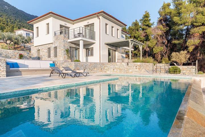 Ferienhaus für 8 Personen, mit Meerblick und Garten sowie Pool auf Skopelos