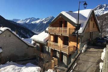 Chalet pour 8 personnes, avec piscine et balcon à Vaujany