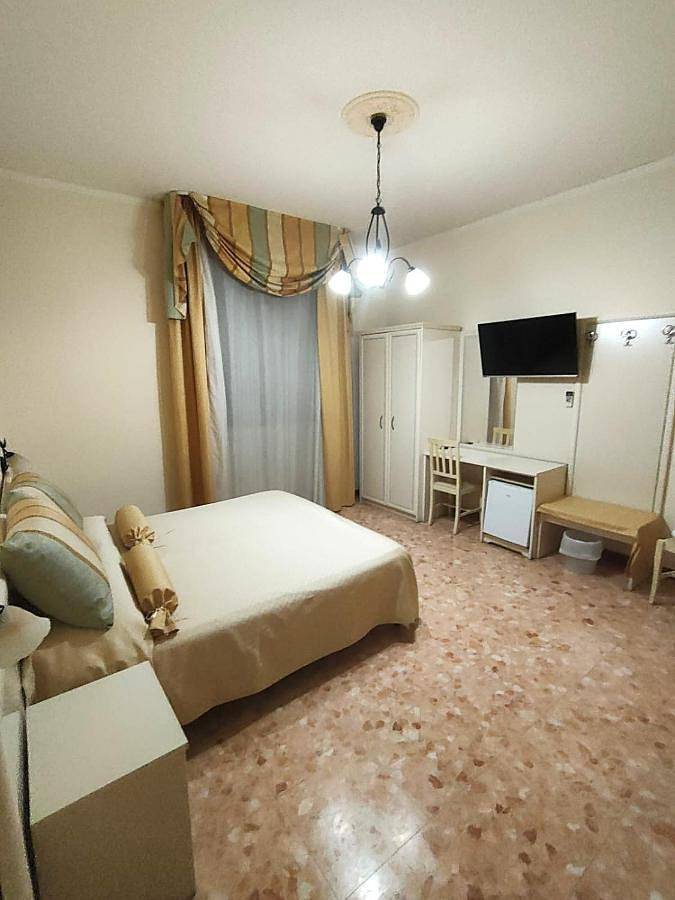 Chambre d’hôte, avec Balcon ainsi que Terrasse et Vue à Acireale - 3