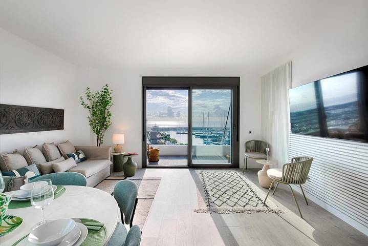 Apartamento para 6 personas, con Terraza además de Piscina y Vistas en Badalona