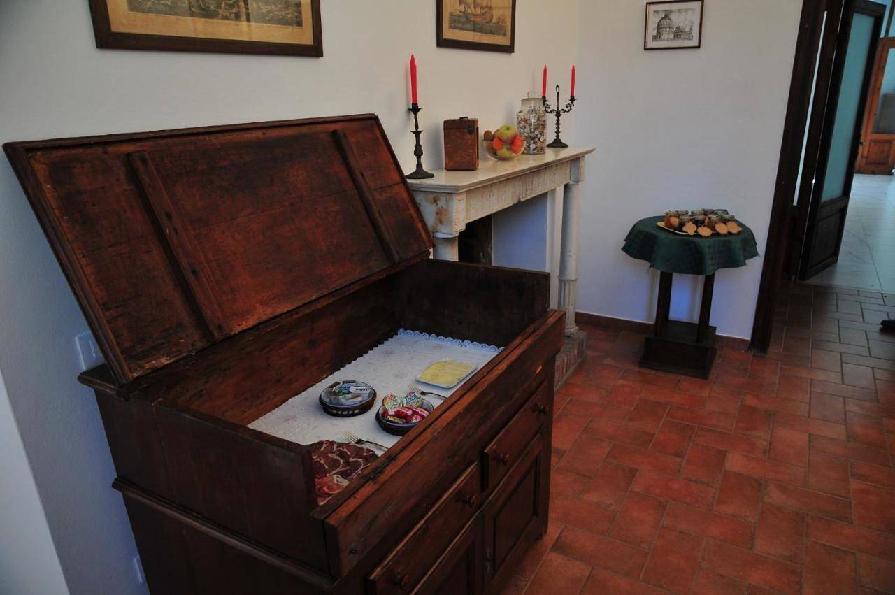 Double Room with Private Bathroom in Campiglia Marittima, Etruskische kust