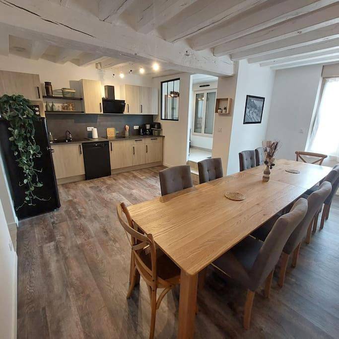 La Maison du 19 - 130m2 - 8 à 10 pers - Les Rosiers sur Loire - Chambres climatisées in Les Rosiers-sur-Loire, Vallée de la Loire