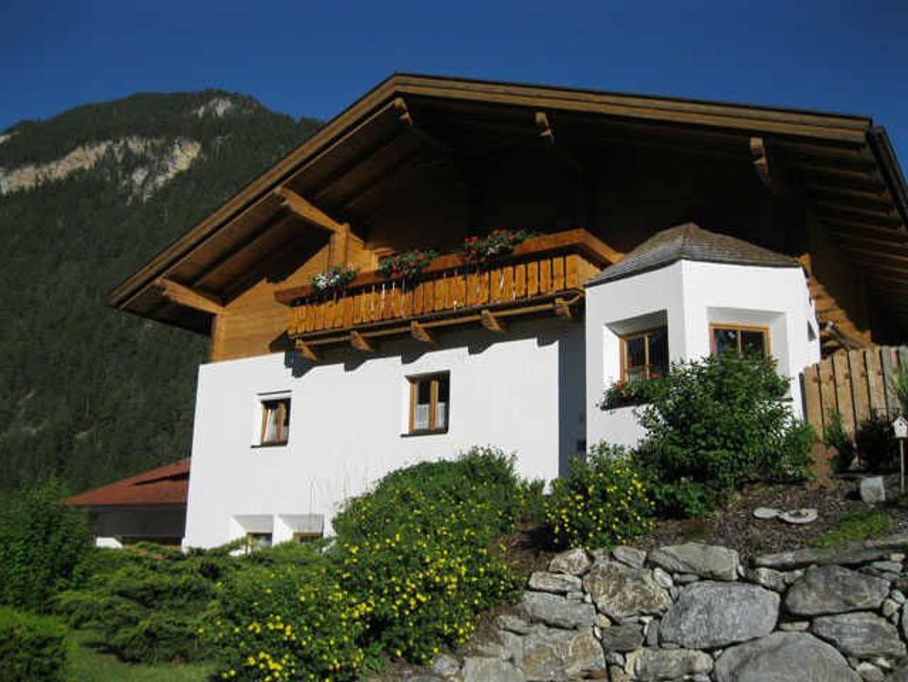 Ganze Ferienwohnung, Helmut Köhle - Ferienwohnung in Glockturmkamm, Pfunds