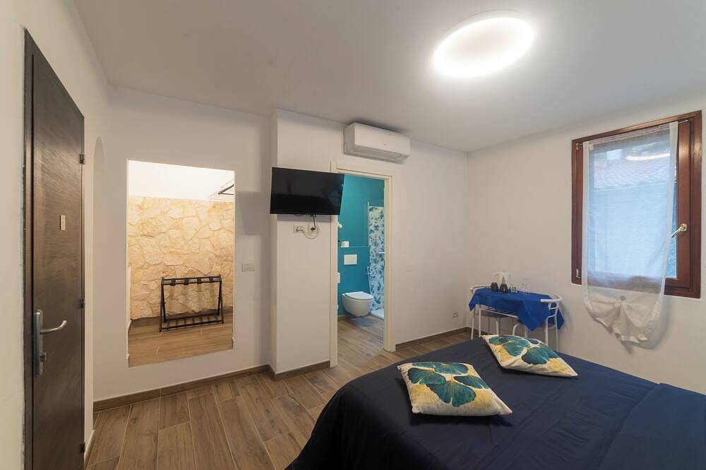 Romantic Suite con Jacuzzi in Isolabona, Ligurian Alps