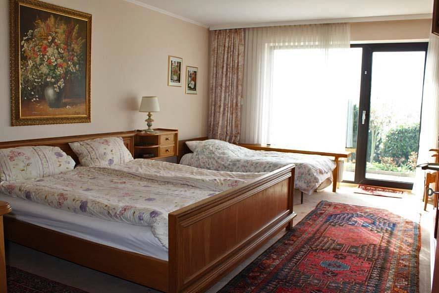 Ganze Ferienwohnung, 2-Bett-Ferienwohnung Dusche/Wc -unten- in Bad Bertrich, Cochem-Zell