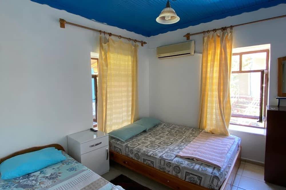 Kekova’da 30m² özel oda, banyo içeride, doğayla iç içe in Demre, Antalya Province
