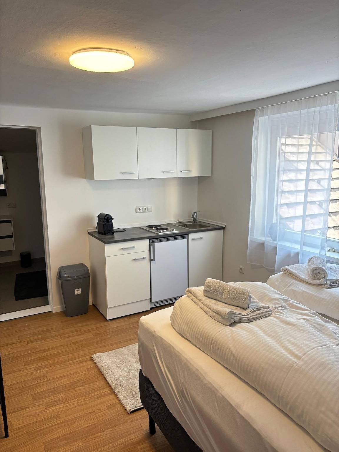 Ganze Ferienwohnung, Studio in zentraler Lage - nur wenige Minuten zum See und Stadt in Gmunden, Traunviertel