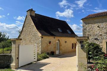 Gîte pour 5 personnes, avec jardin et piscine à Campagnac-lès-Quercy