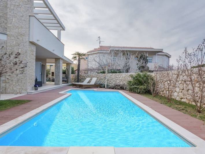 Location de vacances pour 9 personnes, avec piscine et jardin à Gajac - 2