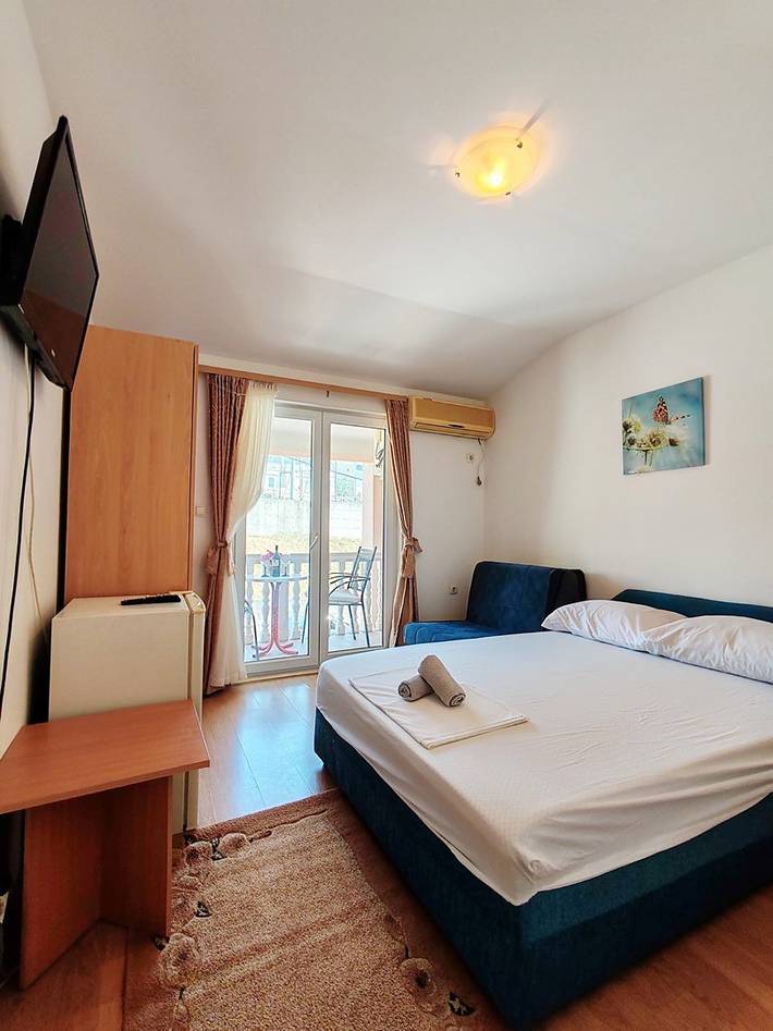 Zimmer für 3 Personen, mit Balkon/Terrasse - 1