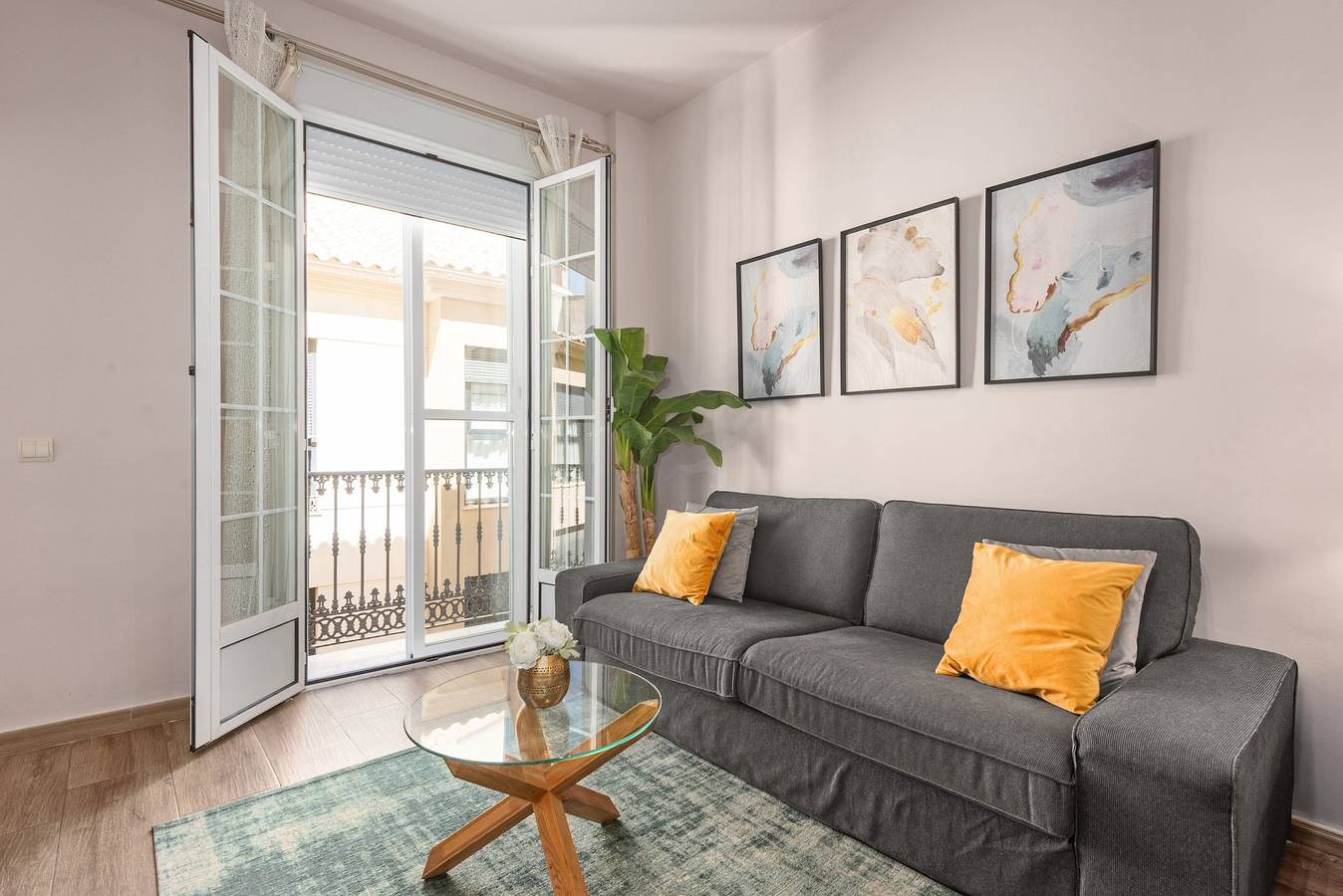 Apartamento entero, Apartamento 'Málaga Centro Bonito' con Balcón, Wi-Fi y Aire Acondicionado in Malaga Centro Historico, Málaga
