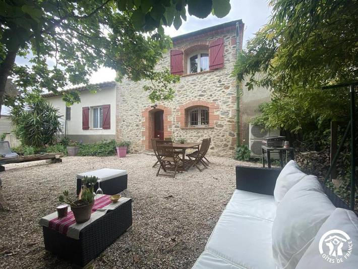 Chambre d’hôte pour 2 personnes, avec piscine à Corbère