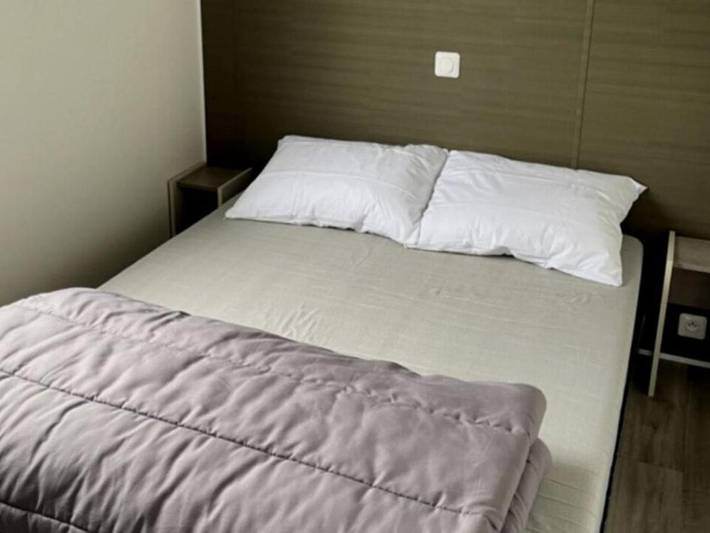 Location de vacances pour 4 personnes, avec vue sur le lac ainsi que terrasse et piscine à Saint-Vincent-de-Lamontjoie - 4