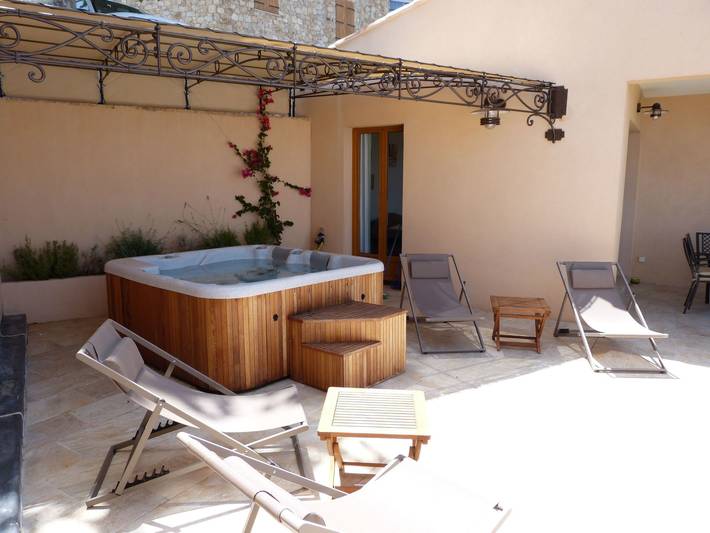 Location de vacances pour 4 personnes, avec terrasse à Monticello - 3