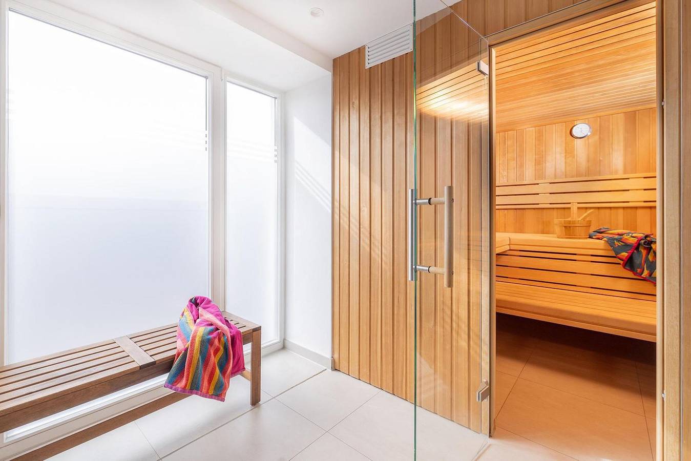 Geheel appartement, Vakantieappartement voor 4 personen met sauna in Prora, Binz