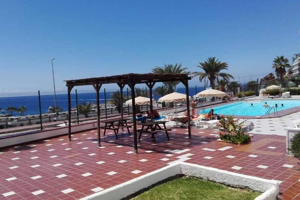 Ganze Wohnung, Sea view studio with balcony, 2 steps from the beach in Playa de Puerto Rico, Mogán