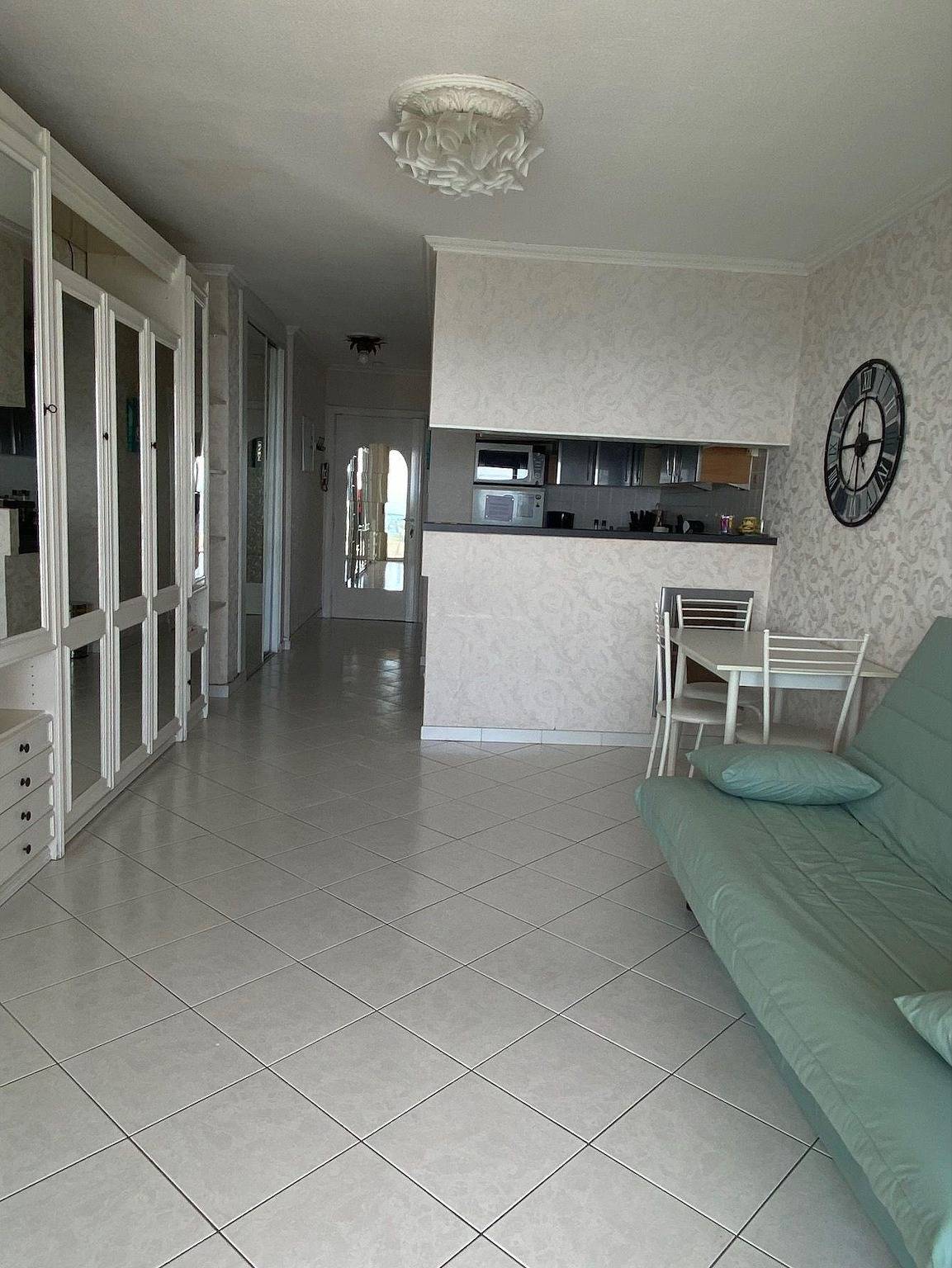Appartamento intero, Monolocale per 3 Persone ca. 28 qm in Juan-les-Pins, Provenza-Alpi-Costa Azzurra (Costa Azzurra) in Antibes, Cannes e dintorni