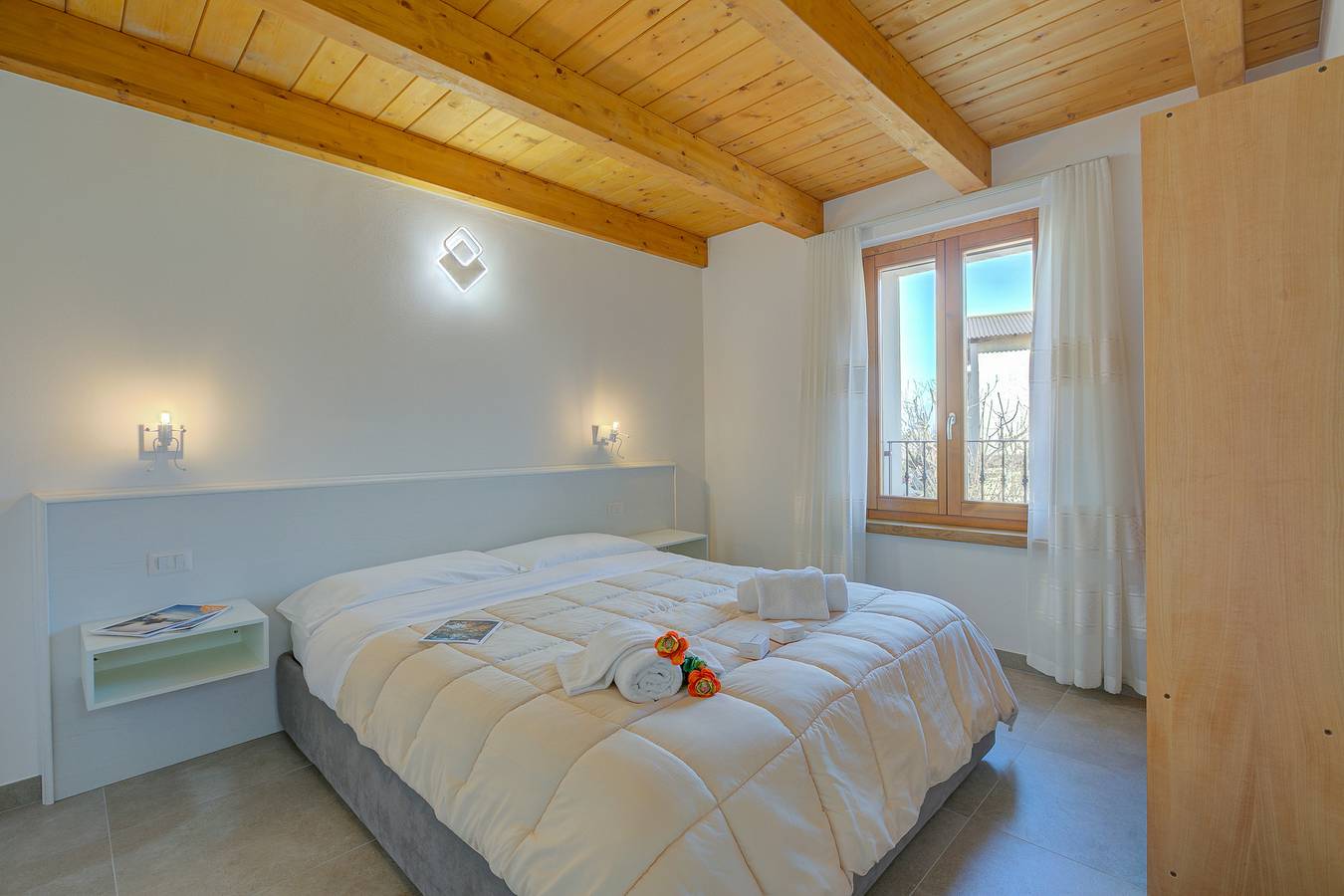 Ganze Wohnung, Residenza Lugana Pool & Garden in Peschiera Apt 3 in Peschiera del Garda, Gardasee-Berge