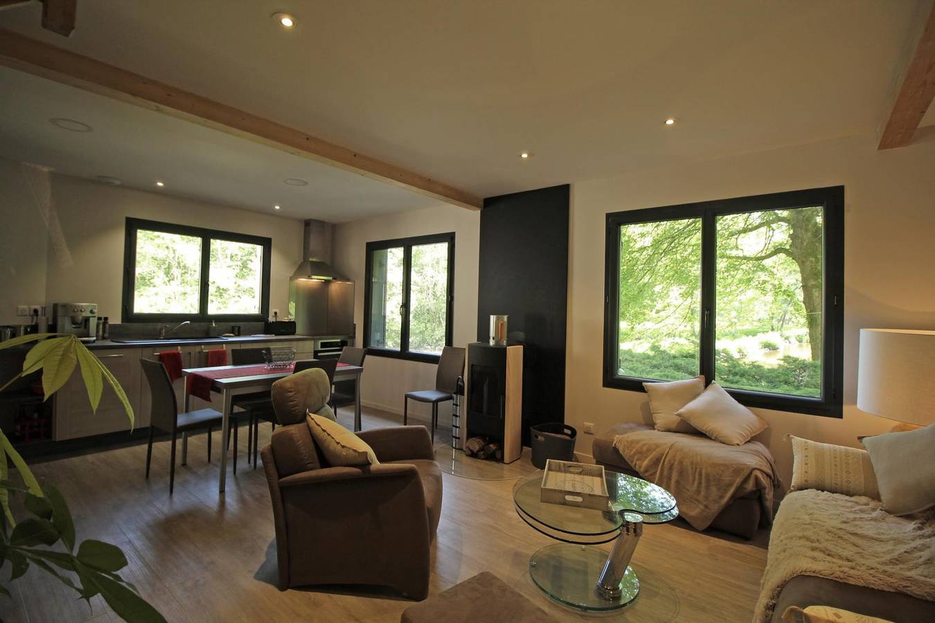 Trois ânes et un moulin in Bessines-sur-Gartempe, Région de Bellac