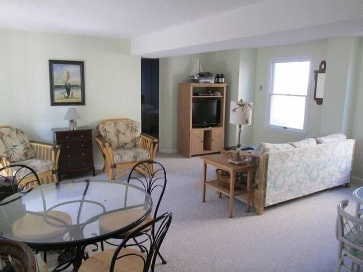 Vacation rental for 6 people, with terrace in Long Beach Island