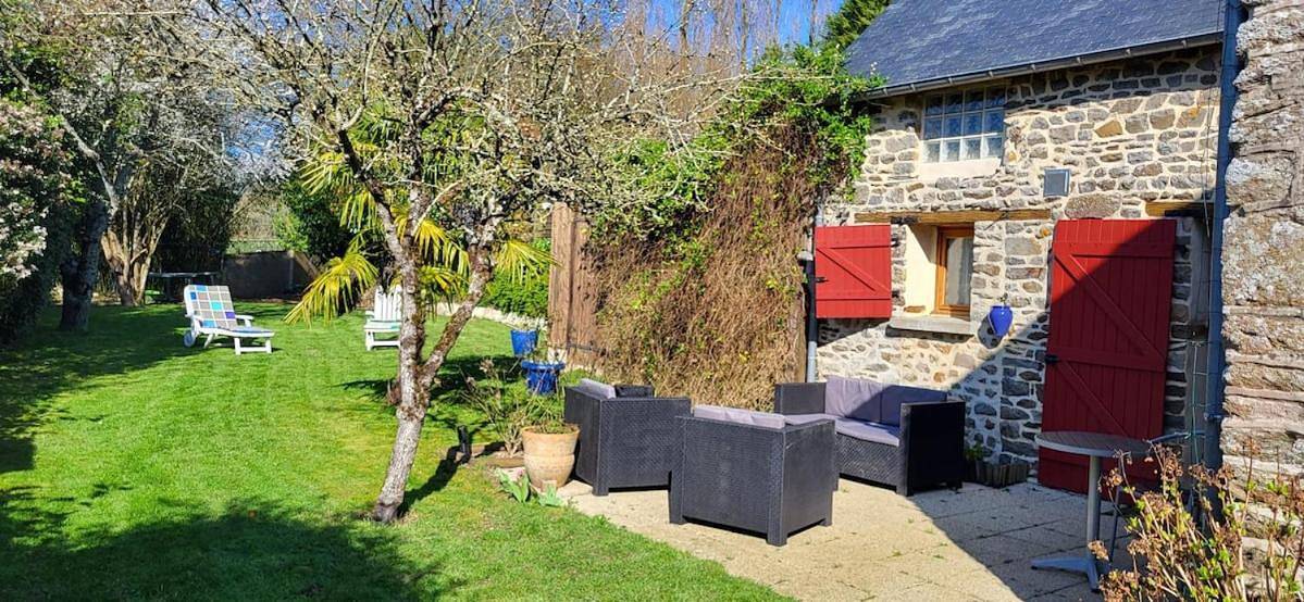 Three-Bedroom House in Hardanges, Mayenne